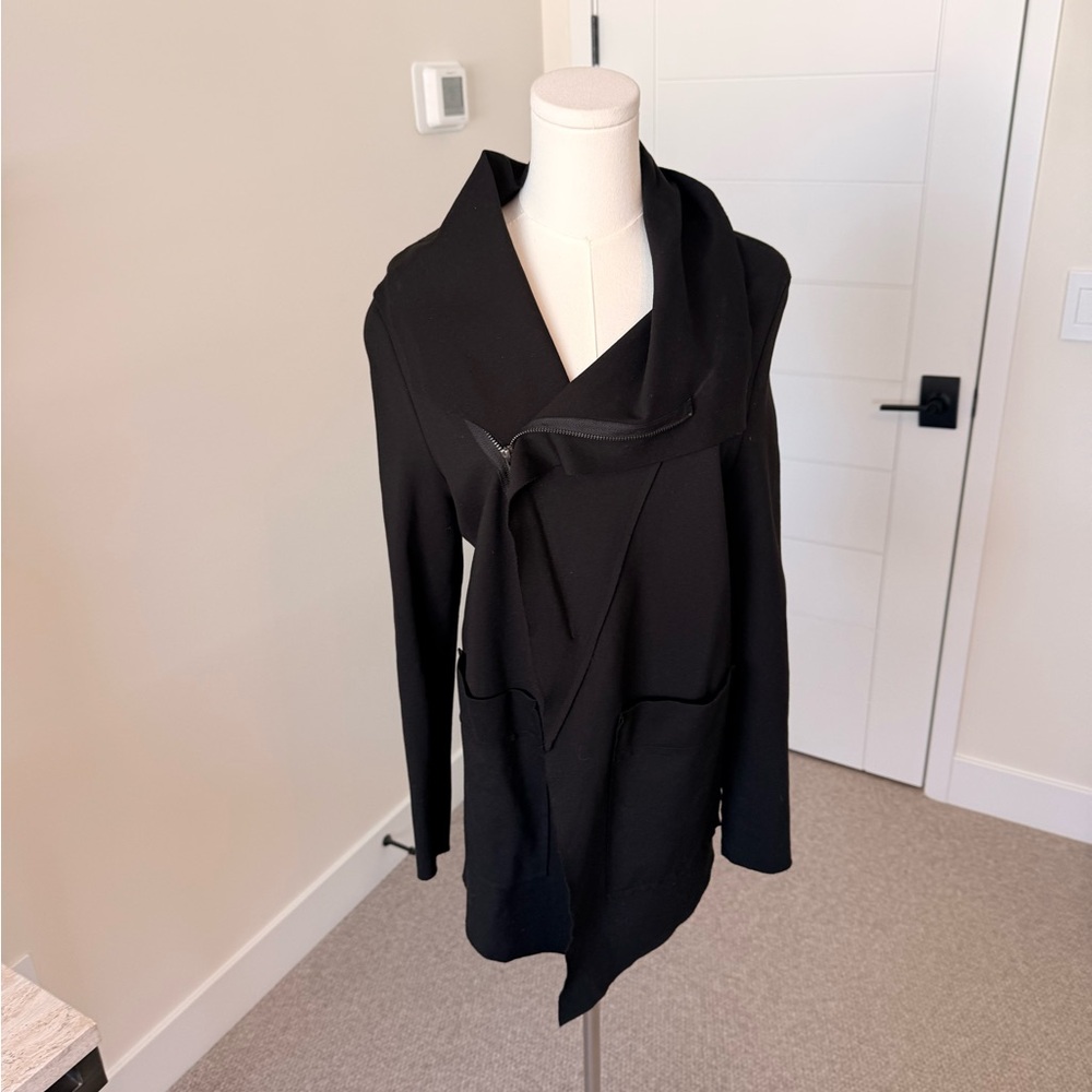Ruti - The Foundation Jacket - Picture 4 of 12